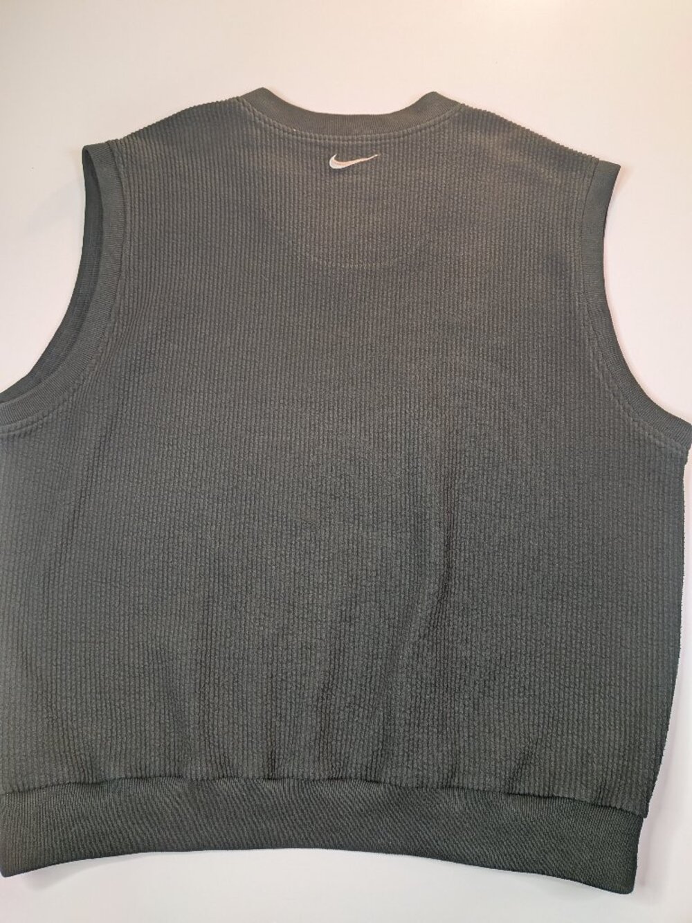Nike Golf Men’s Hunter Green V-Neck Sweater Vest Size Large - Picture 4 of 6